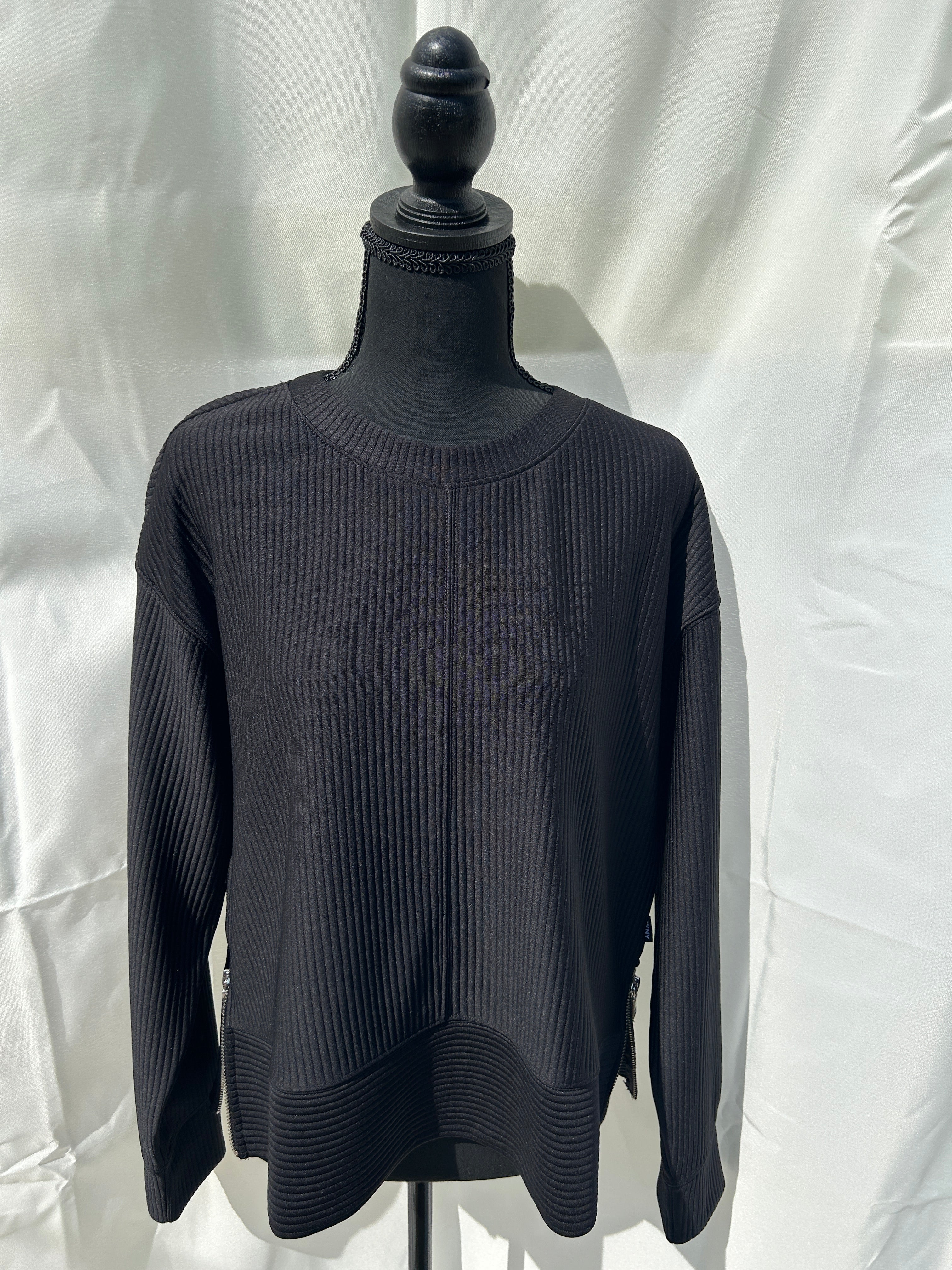 DKNY Sport “3 John 1:2” Shirt - Black